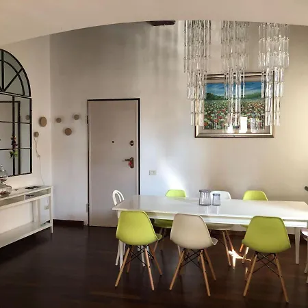 Maison Elodie * 나르니