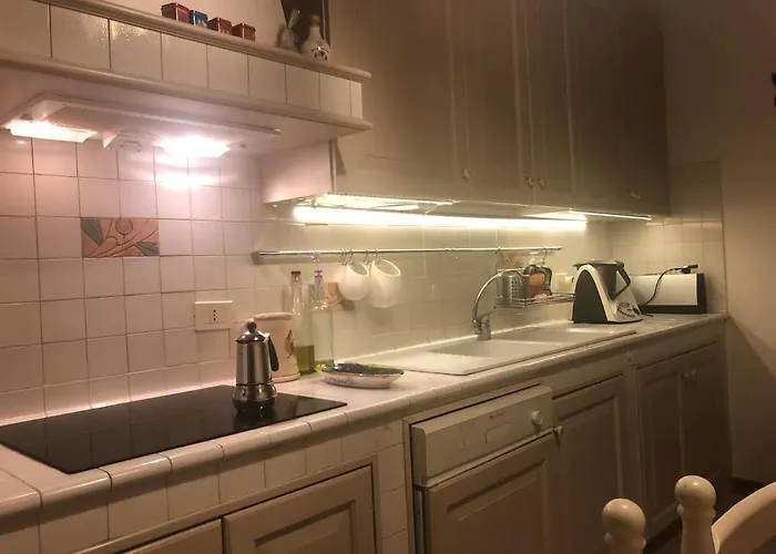 Maison Elodie * نارني