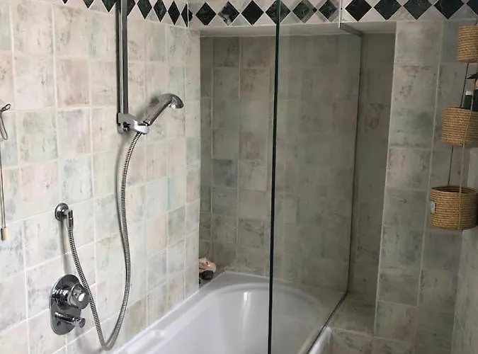 Maison Elodie * نارني